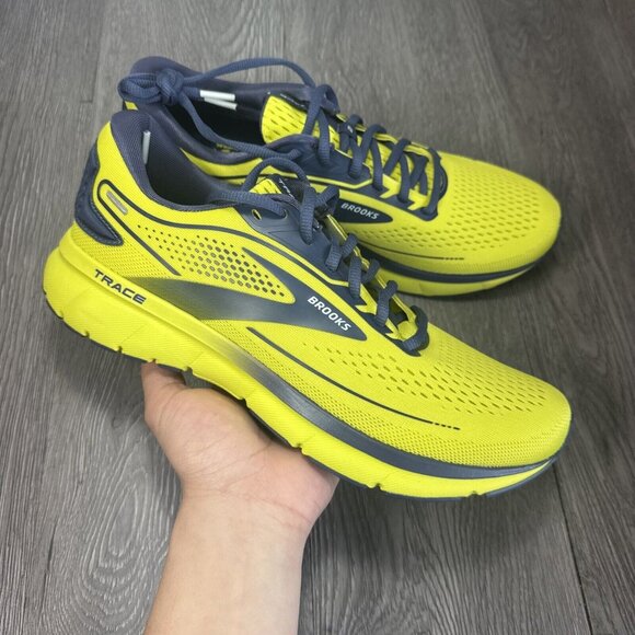 Men's SAMPLE Brooks Trace Yellow Running Shoes Size NEW